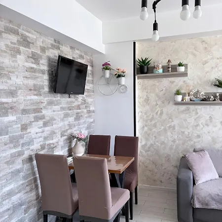 Summerland Apartman